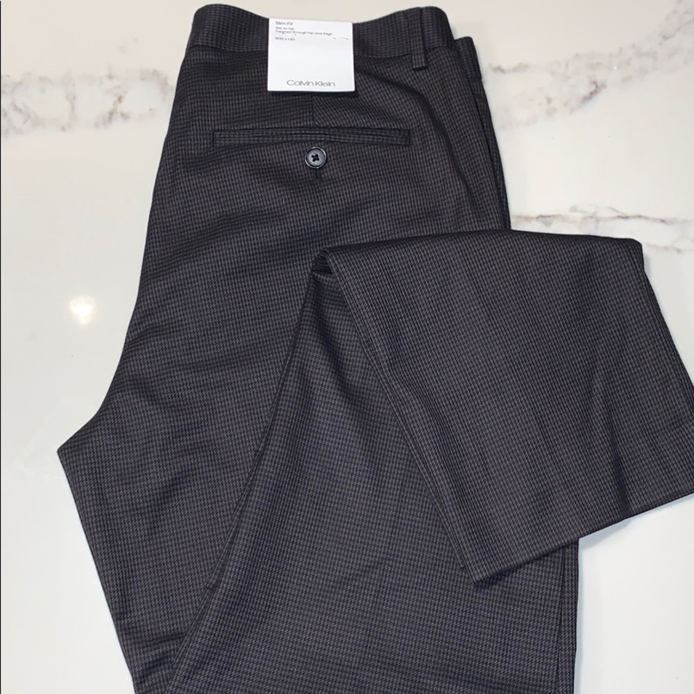 Calvin Klein men's slim fit dress pants w32xL30